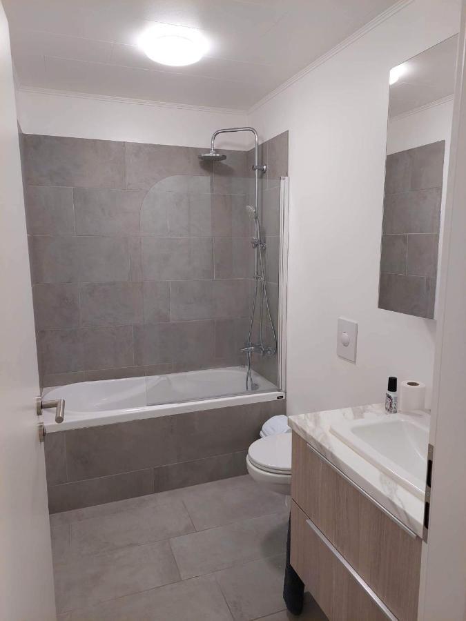 Apartment Near The Airport Njarthvik Ngoại thất bức ảnh