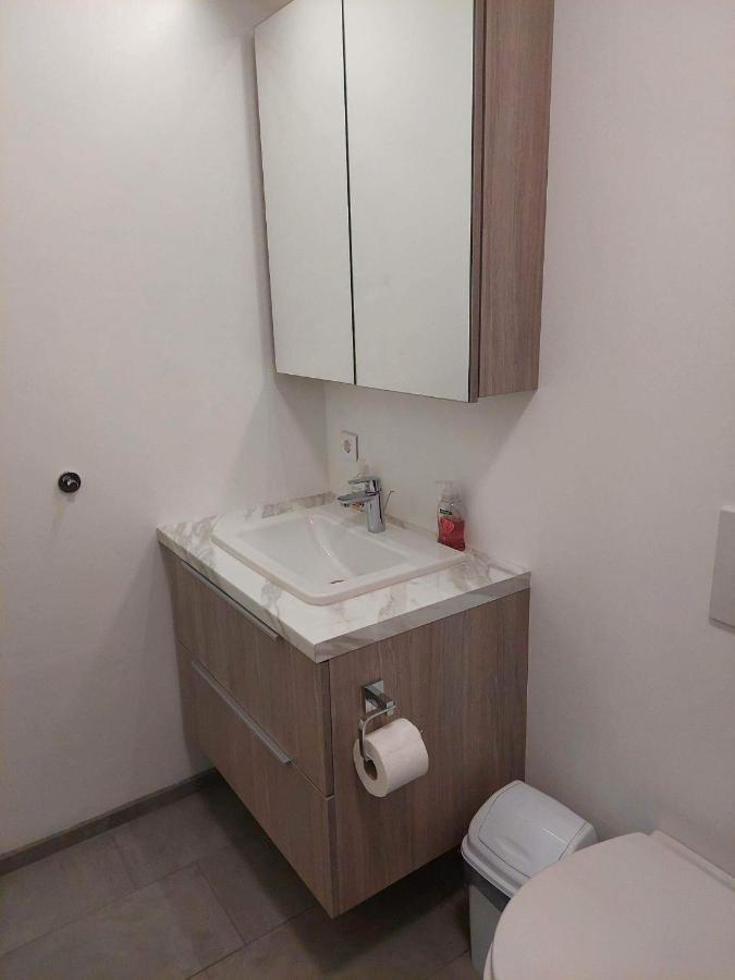 Apartment Near The Airport Njarthvik Ngoại thất bức ảnh
